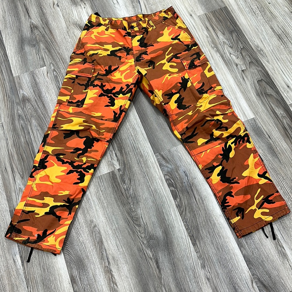 Men’s camo cargo adjustable orange yellow black utility pants